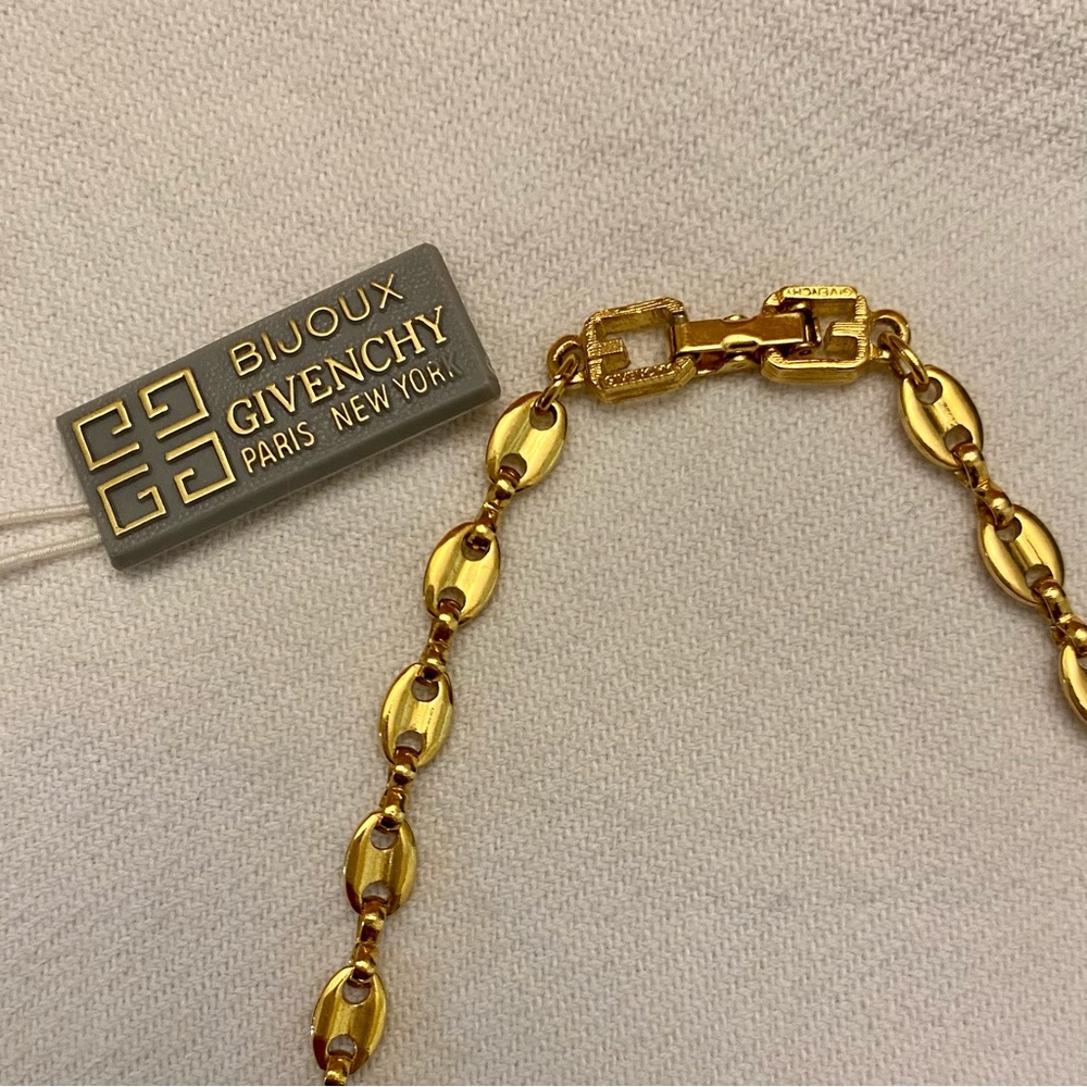 Givenchy vintage necklace
